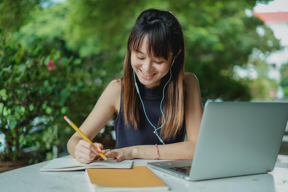 Write A Strong Personal Statement With These 12 Tips the-value-of-a-strong-personal-statement-code-blue-essays